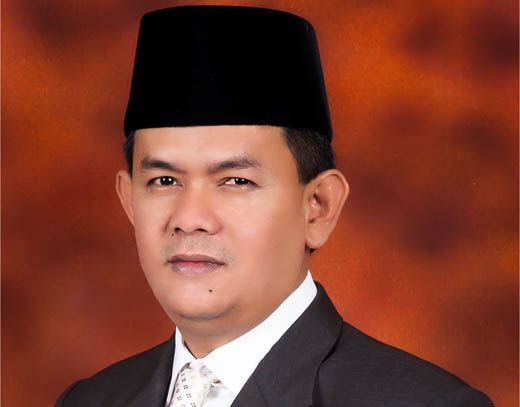 Senator DPD Nofi Candra Tuntut Pemerintah Selesaikan Masalah Anjloknya Harga Bawang Merah di Solok