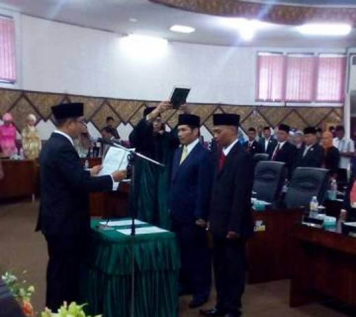 PAW Dua Anggota Dewan Dilantik, DPRD Padang Optimis Lebih Baik