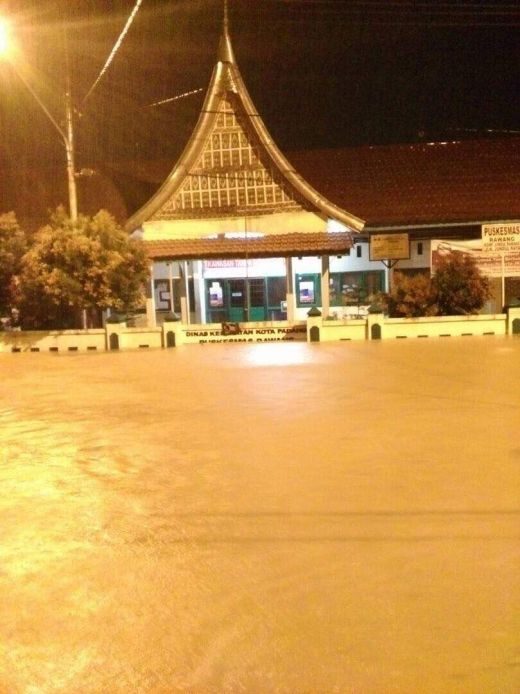 Puskesmas Jondul Rawang ikut terendam akibat banjir