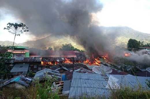 Pasar Koto Baru Tanah Datar Terbakar, Seorang Pemilik Kios Terluka