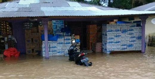 Hujan Lebat, Banjir Rendam Air Bangis Pasaman Barat